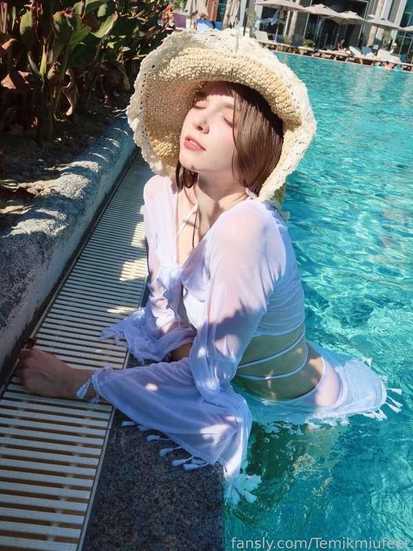 temikmiufeet image #3