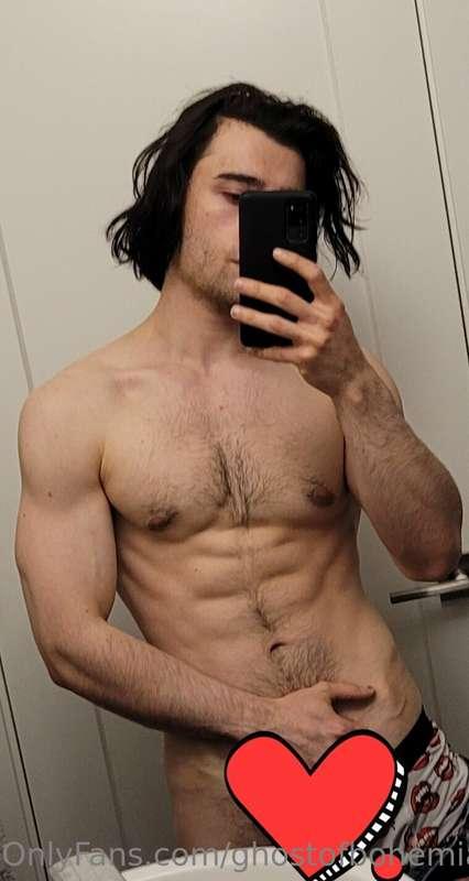 Full pic coming soon 😘💕