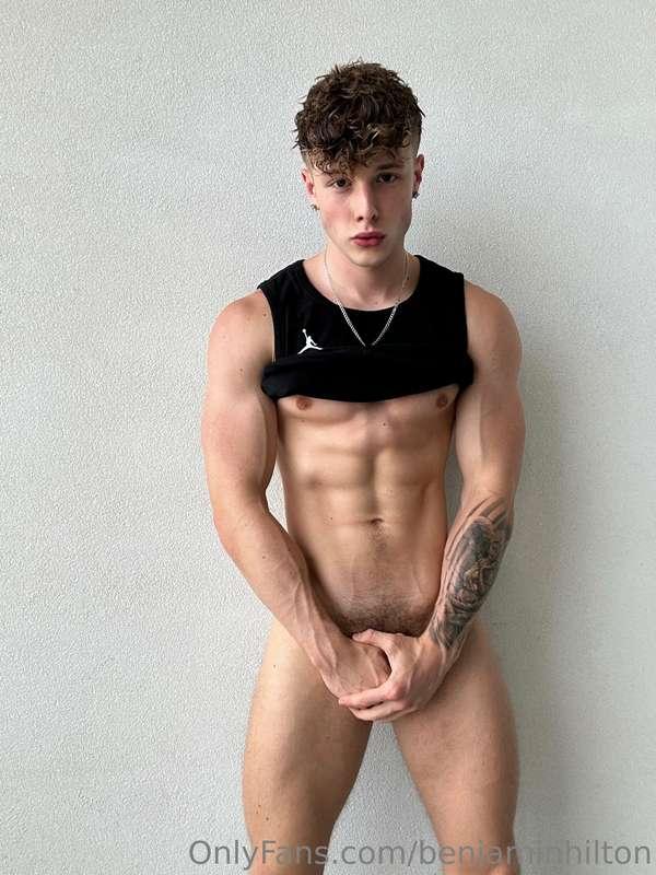 Should I shave again ? 😚