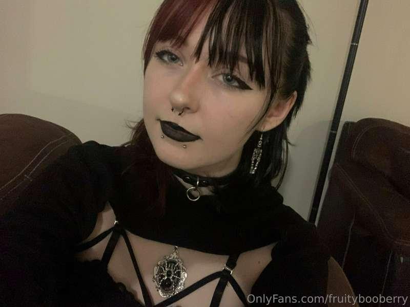 Good morning cuties, Have a happy Saturday! I am probably go..