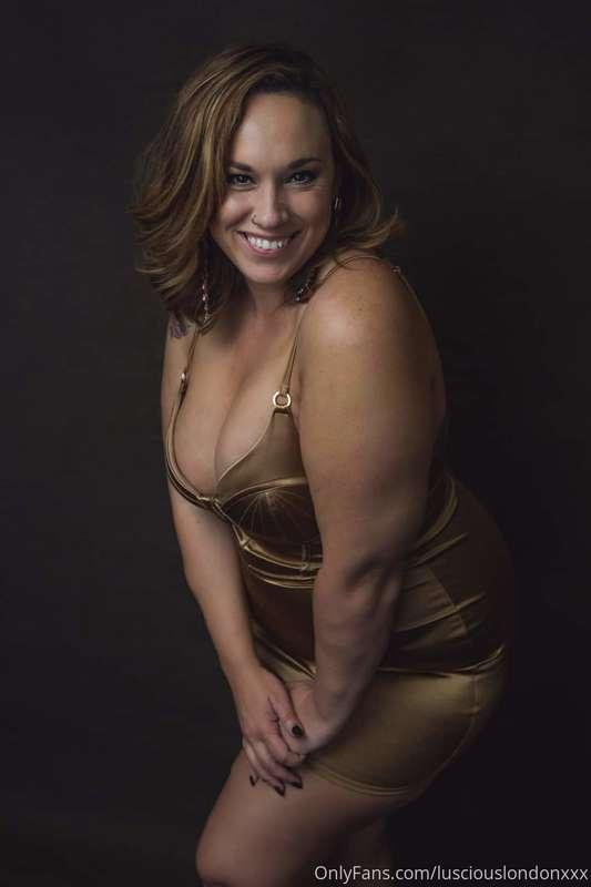I've been a busy lady but I am back and eager to please you!..