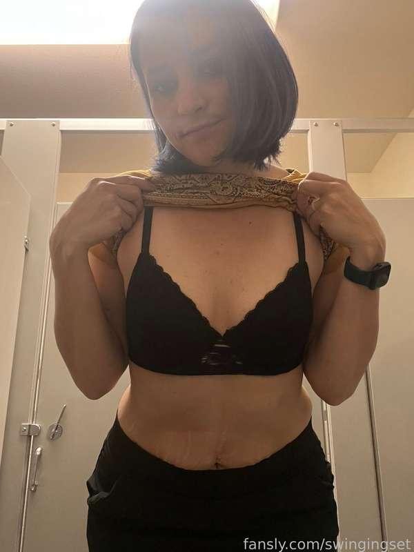 Happy Monday from my office to yours again! ;)

#hotwife #cuckold #boobs #FYP #brunette #milf #tattoos #slutwife #swingingset #FYP #public #restroom #workplace #officeslut #attheoffice #intheoffice #selfie #naughtyselfie 