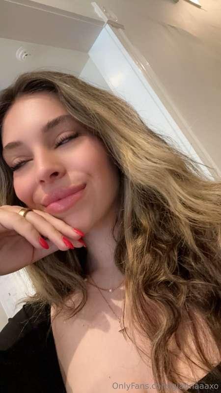 felt cute might do something naughty later 😈🤭