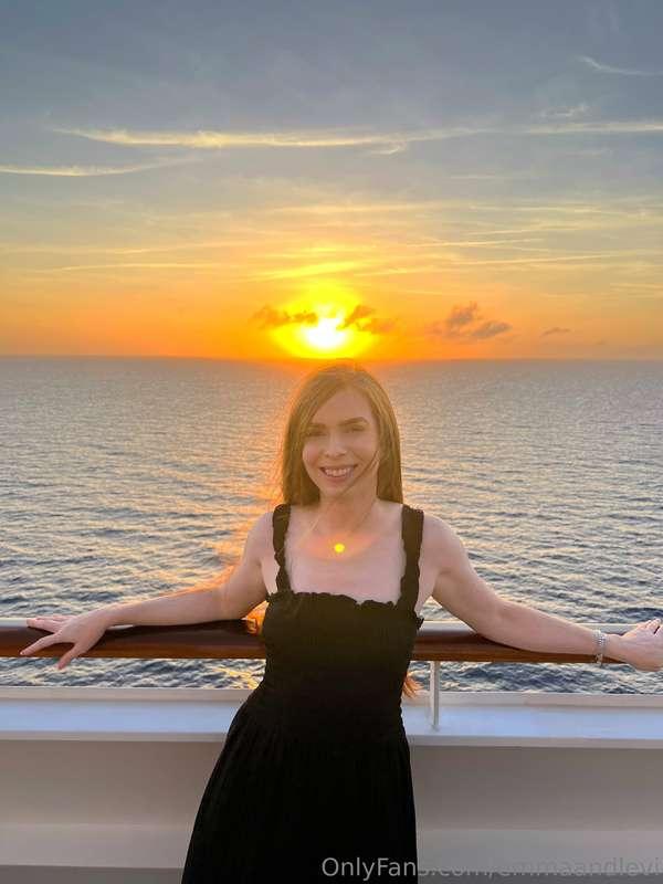 Just got back from an amazing family vacation😁 On the ship I..