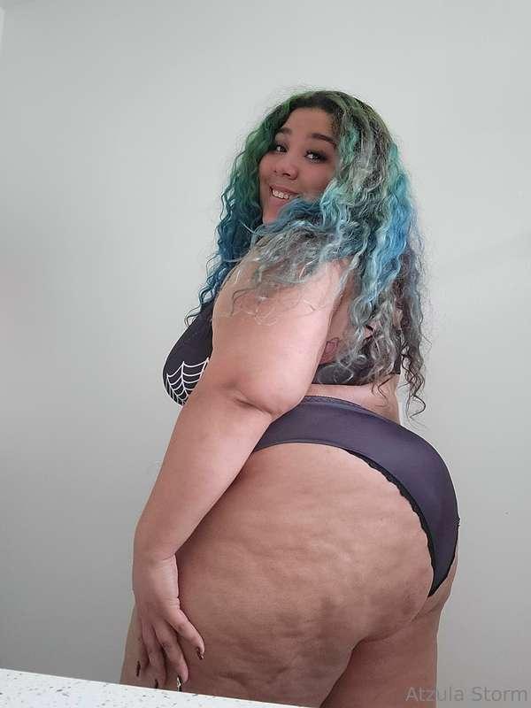 Curvy