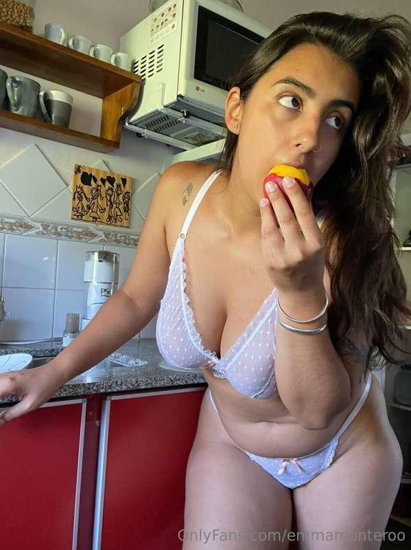 emmamonteroo image #0