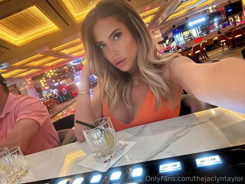If I win, you win🎰... Tip me to play and you could win a cus..