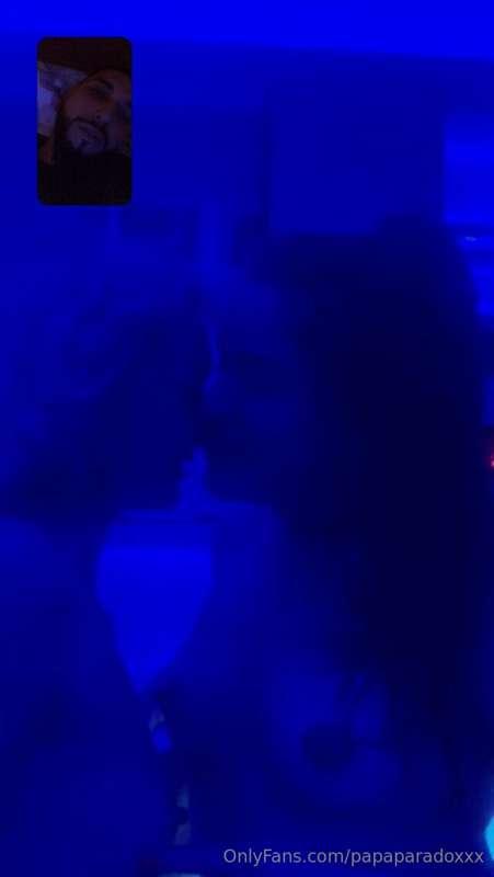 papaparadoxxx image #2