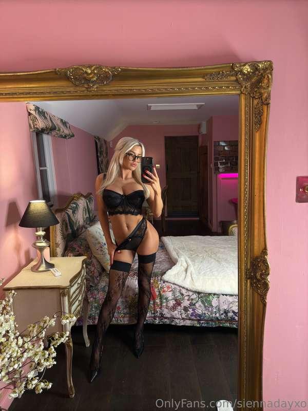 Front or back? You decide x 💋
