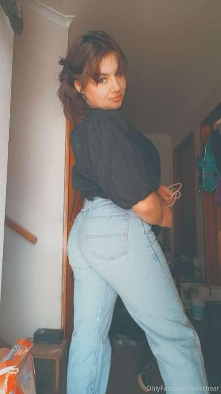 Is my booty cute ? Xx