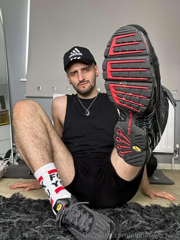 I want my trainers spotless 😈
