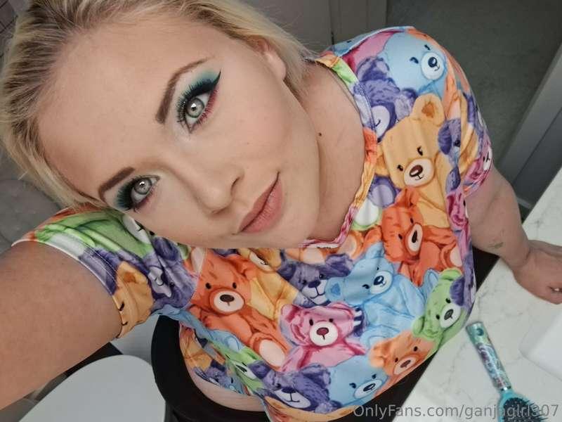 ganjagirl907 image #1