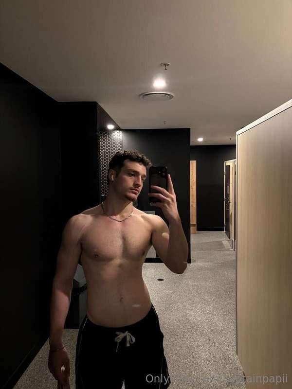 𝐇𝐞𝐲 𝐛𝐚𝐛𝐞 😈Wanna have some fun without paying a thing?Join my..