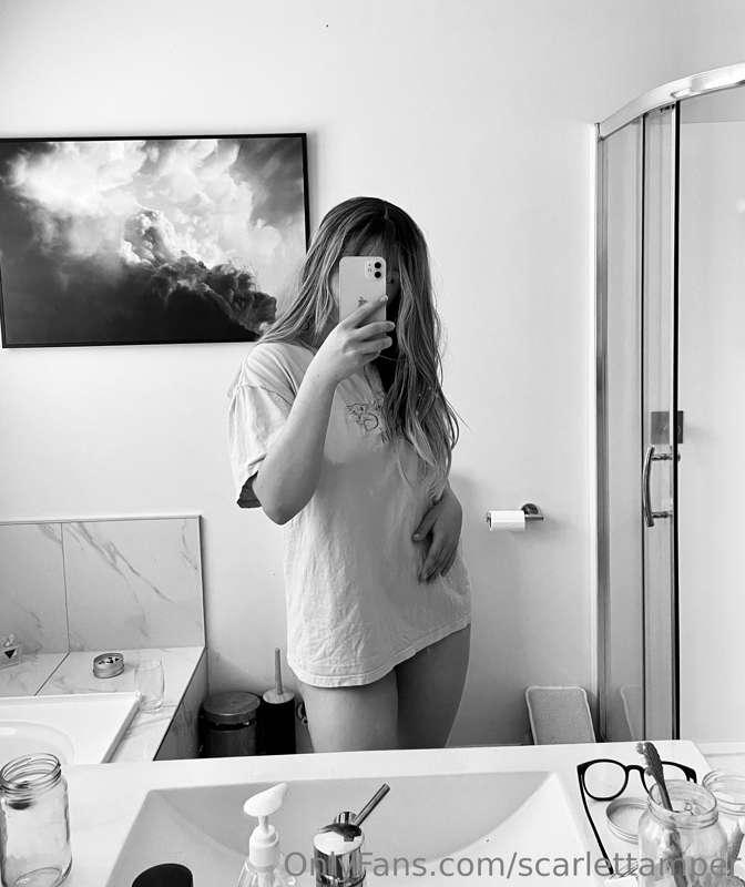 Should we stay in bed all day today? 🥺🤭