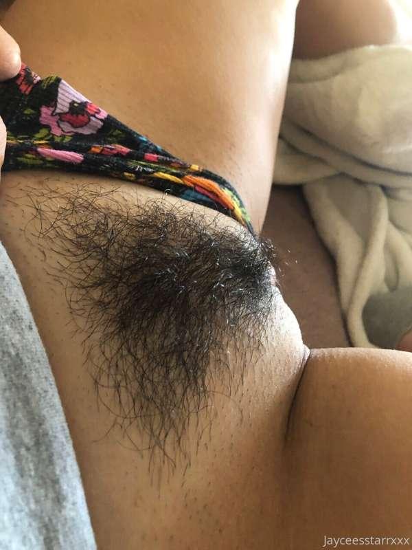Who else likes when I have a patch or landing strip❤️😜