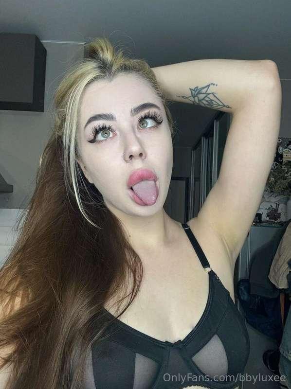 🎀FREE subscription🎀 She is waiting for you👉🔥@monika_clay🔥 Th..