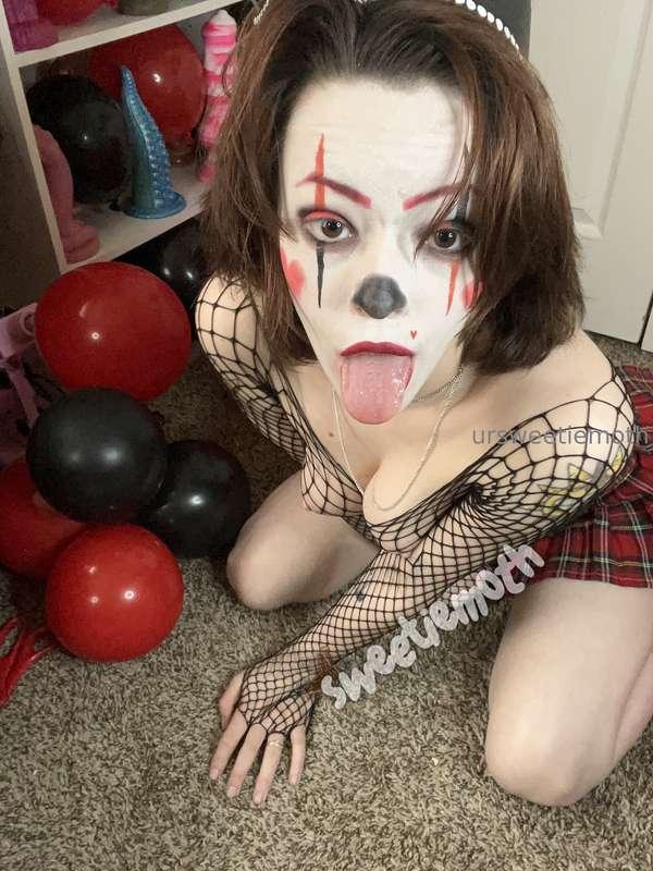 ursweetiemoth image #0