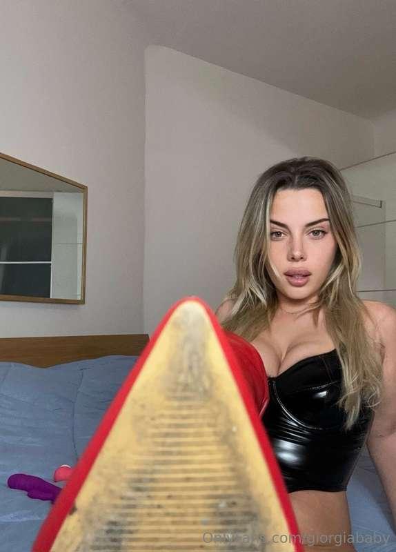 Sei pronto a farti dominare da me?😈