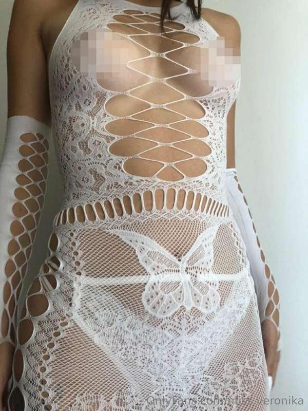 My new dress is just too see-through for a loser like you😌🤭