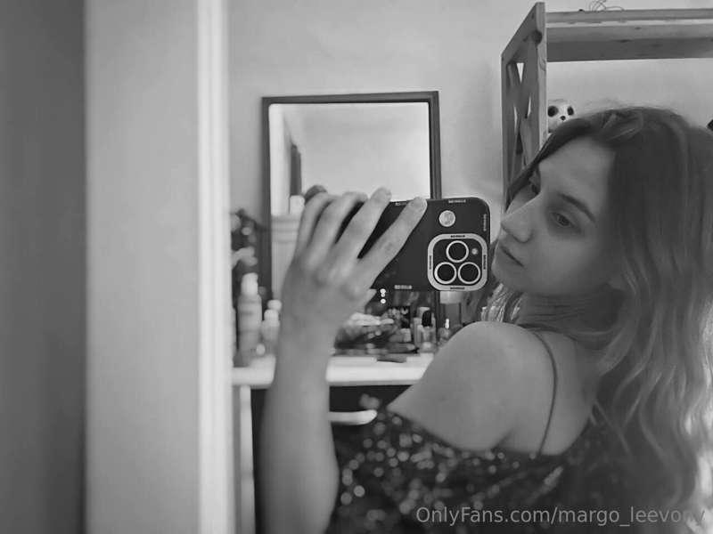 Black-and-white movies drive you into a state of dreaming, y..
