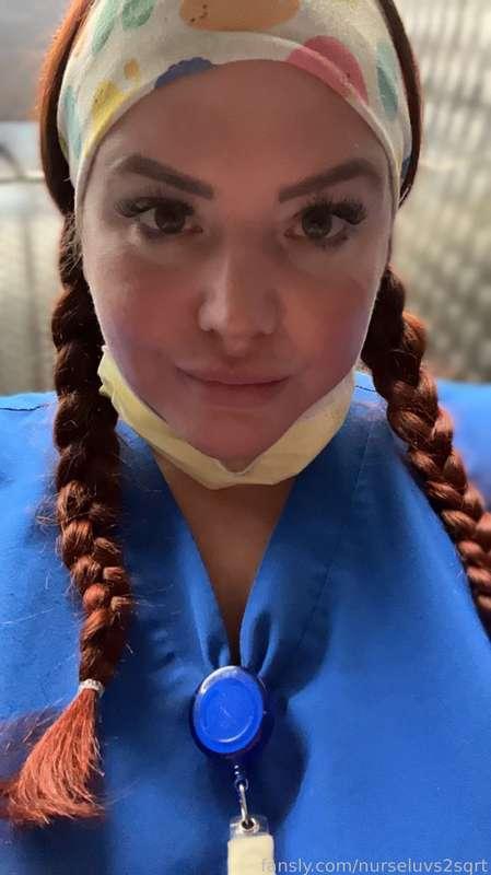 😇😇😇
#nurse #naughtynurse #pigtails #braids #fuckmedaddy #daddysgirl #bigtits #naturalboobs #hcup #fucktoy #bbw #spoilme #findom #babygirl #slut #thick #puffylips #pussylips 