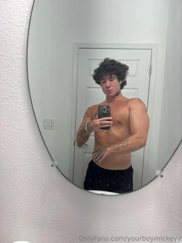 yourboymickeyy main image