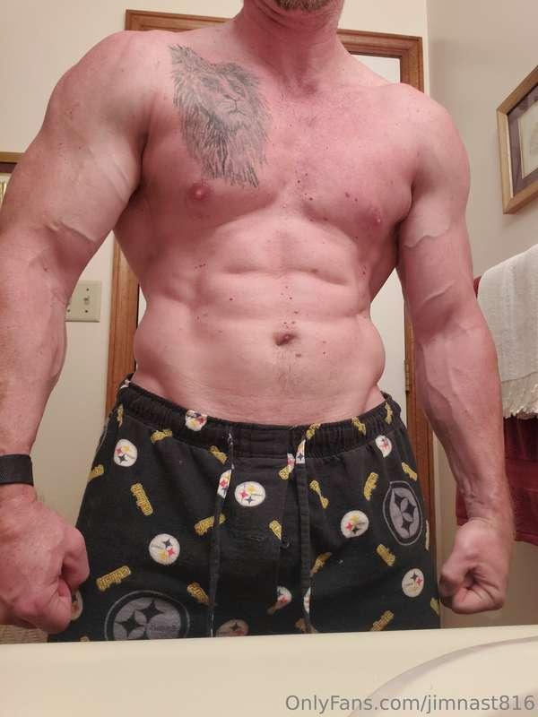 Front or side  Which is the better pic?