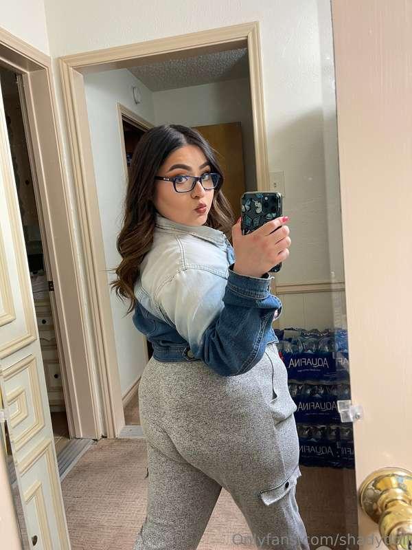 POV: we are at a wedding and feeling horny after a few too m..