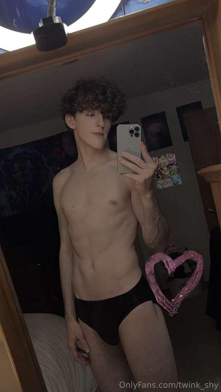 twink_shy image #4