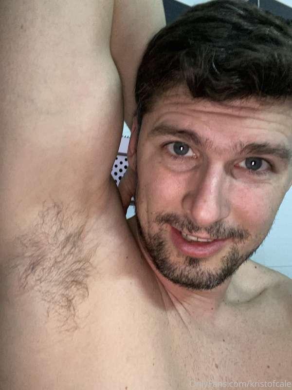 Quick, sniff or lick? 
