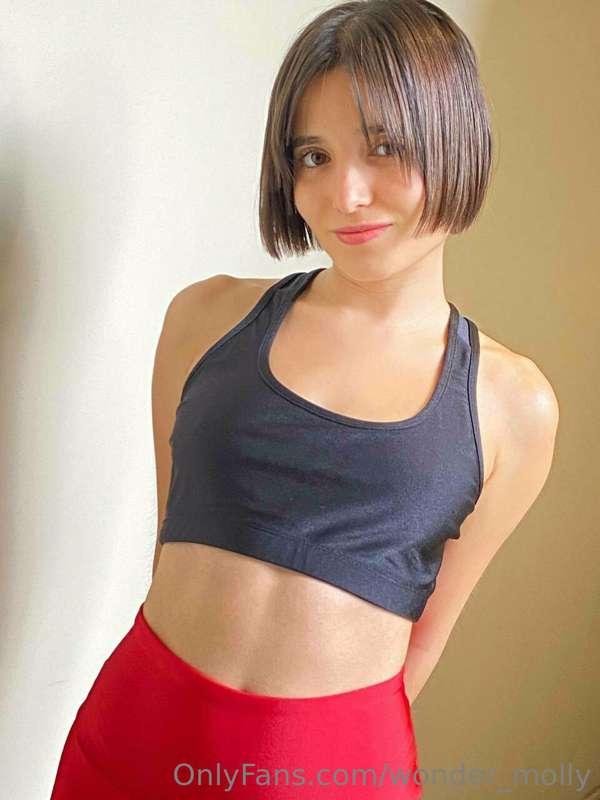 I love myself and my body💕
That's why I often work out so th..