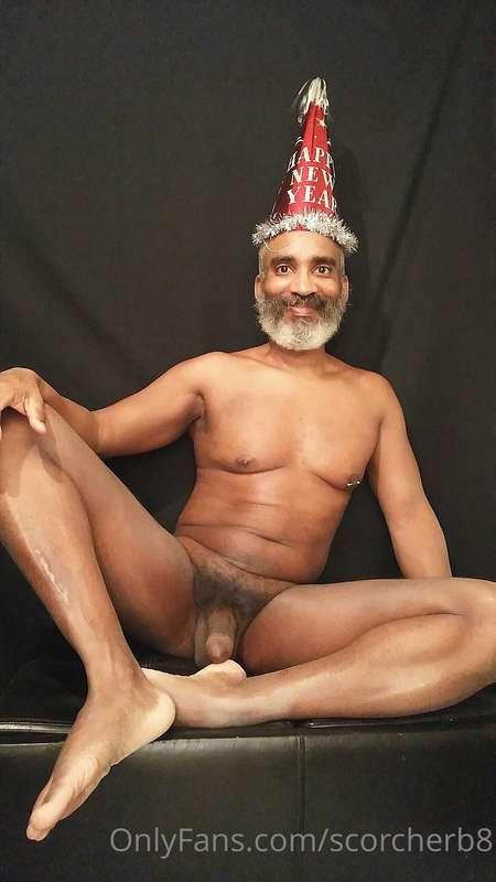Happy Chinese New Year!  #beard #musculardaddy #gay #feet #g..
