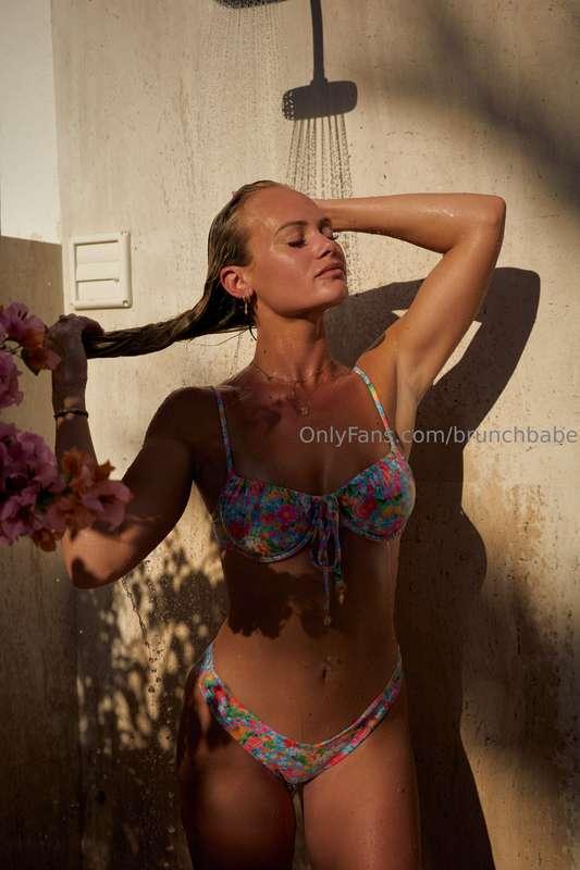 Outdoor shower anyone?? 