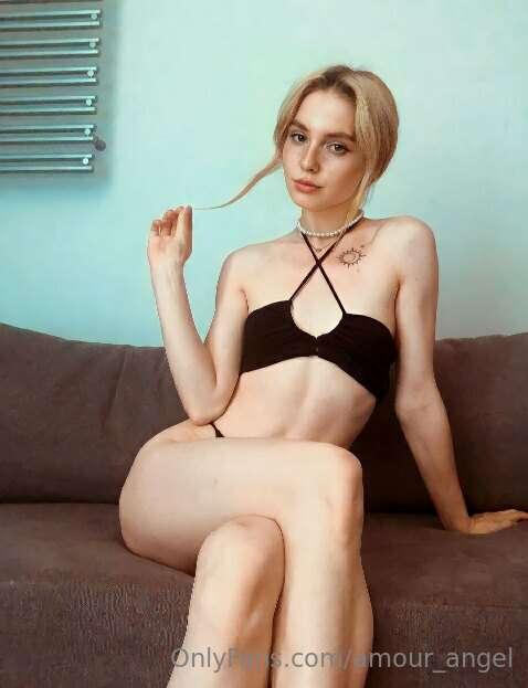 Free subscription💚
@nata_babby she is looking for a big dick..