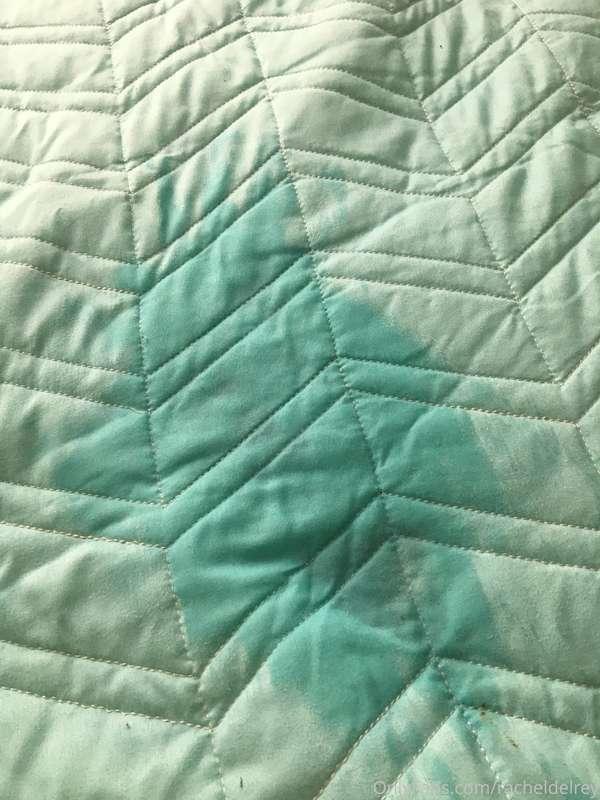 tip me $15 for the full video. What a mess !