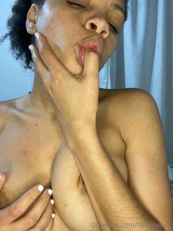 i need dick 💦... do you think it also? 😝