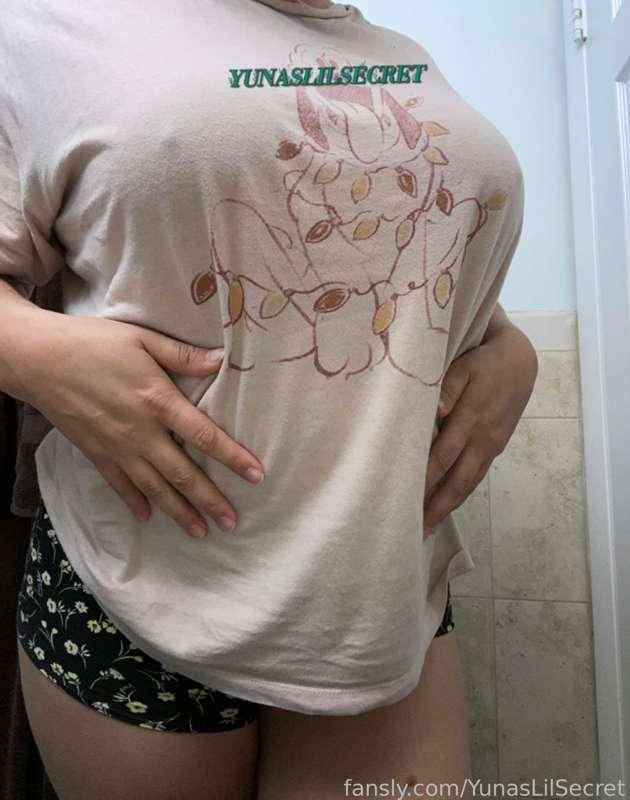 Being super comfy and sexy hehe 


#fyp #boobs #tits #titties #bigboobs #comfy #hot #sexy #curvy #thick