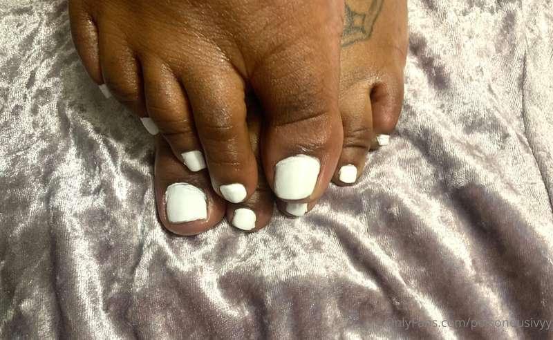 poisonousivyy image #3