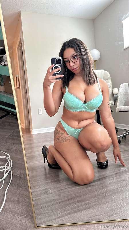 you like this color on me? (: