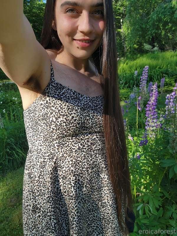 Being cute in the garden 🪻✨️