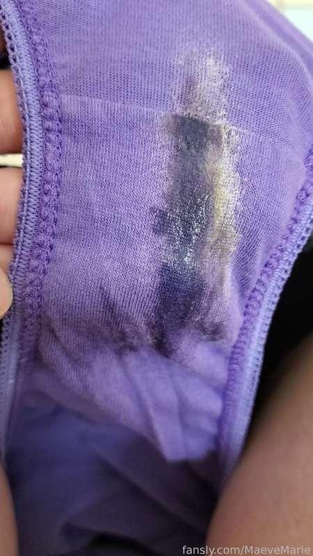 Wet nurse panties. 12 hour wear
#grool #nursepanties #nurse #dirtypanties #discharge #wetspot