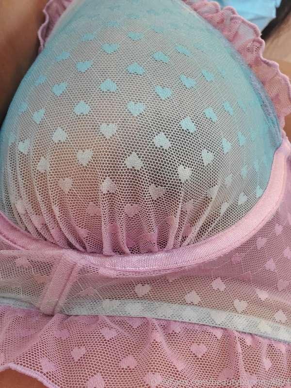 beautybunnny8004 image #0
