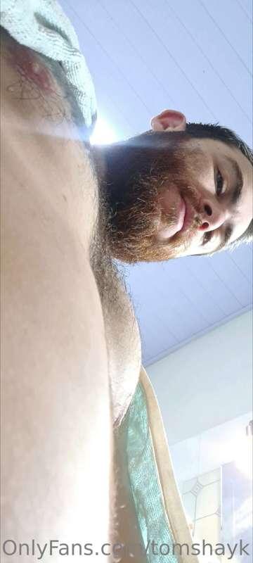who wants to play with me ? 😏😏😏