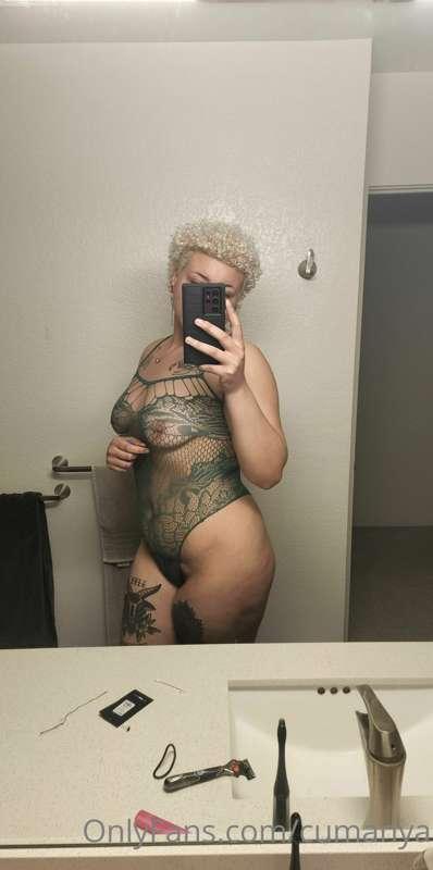 From last weekend 😋 I love this bodysuit so muuuch 🥺 I wanna..