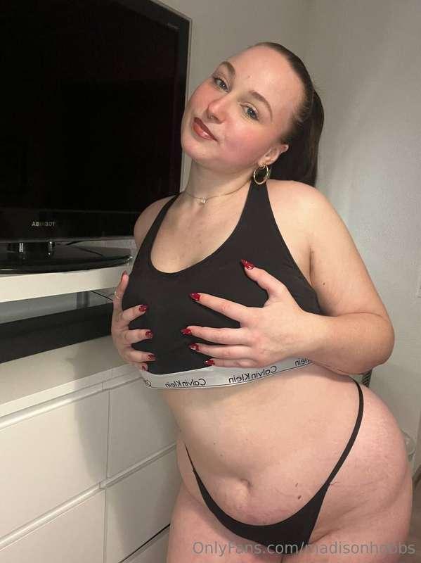 Tell me your kinky thoughts what you just think of my post....