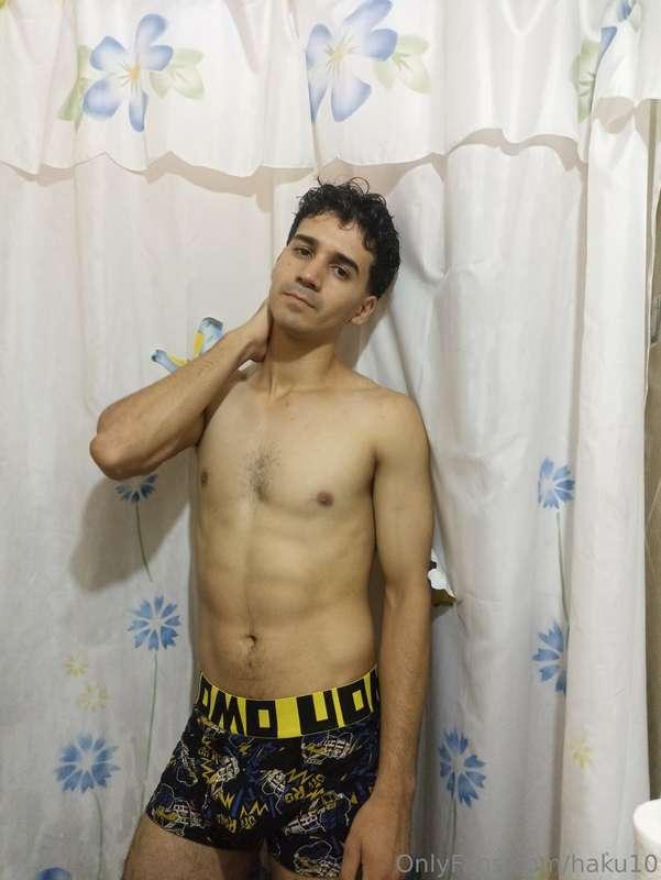 I bought this boxer and I want to show you how it looks on m..