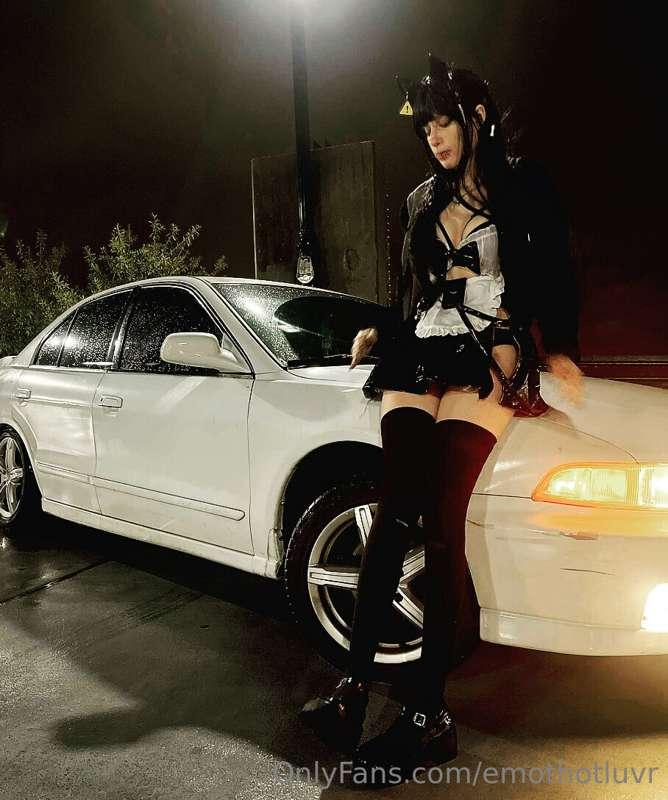 lil shoot with car :3