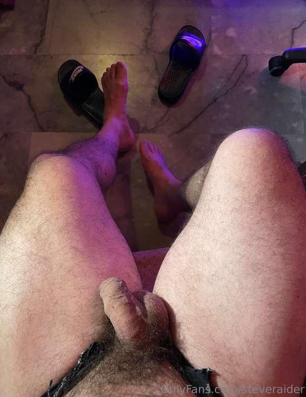 After a hot shower after a long day , thick thighs, feet and..