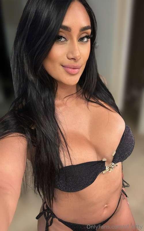 Swipe to see me in SEX positions 👅🐱