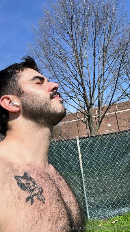 nothing beats feeling the sun on your skin on a warm spring ..